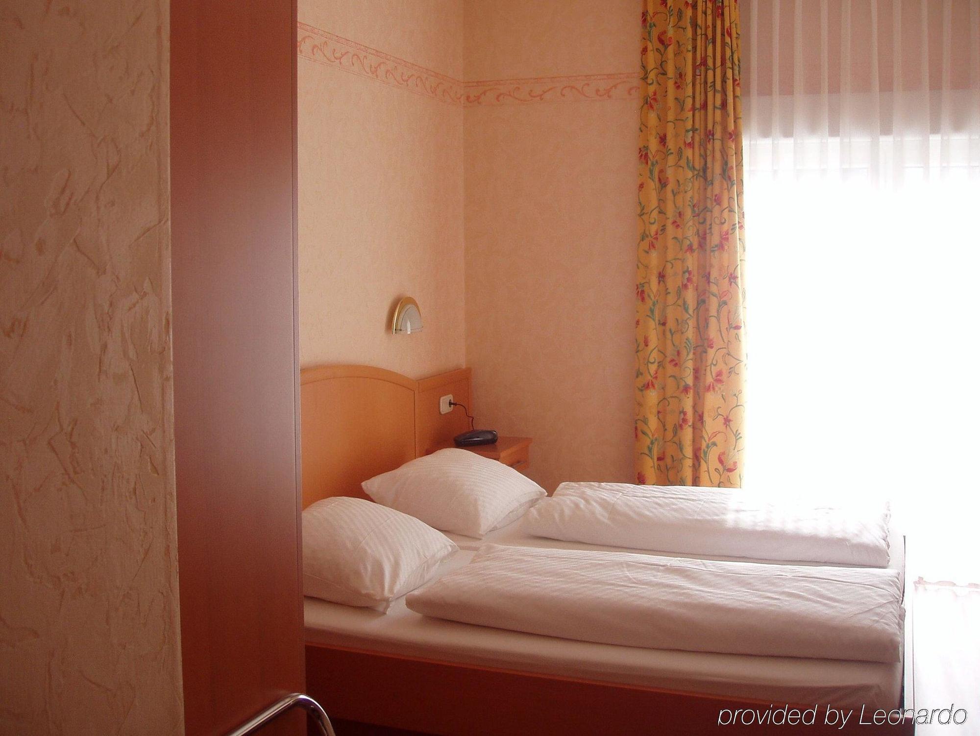 Flair Hotel Gruener Baum โดเนาเอชิงเงน ห้อง รูปภาพ