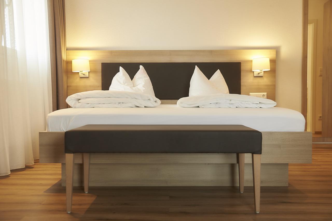 Flair Hotel Gruener Baum โดเนาเอชิงเงน ภายนอก รูปภาพ