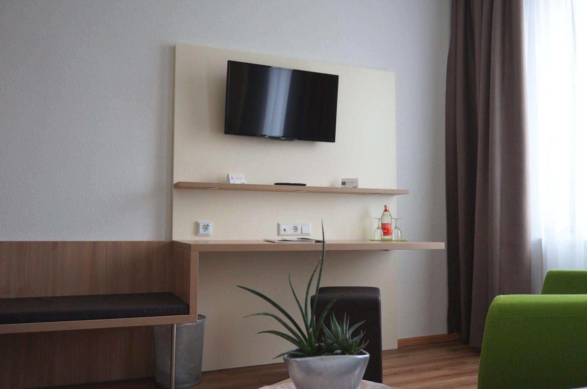Flair Hotel Gruener Baum โดเนาเอชิงเงน ภายนอก รูปภาพ