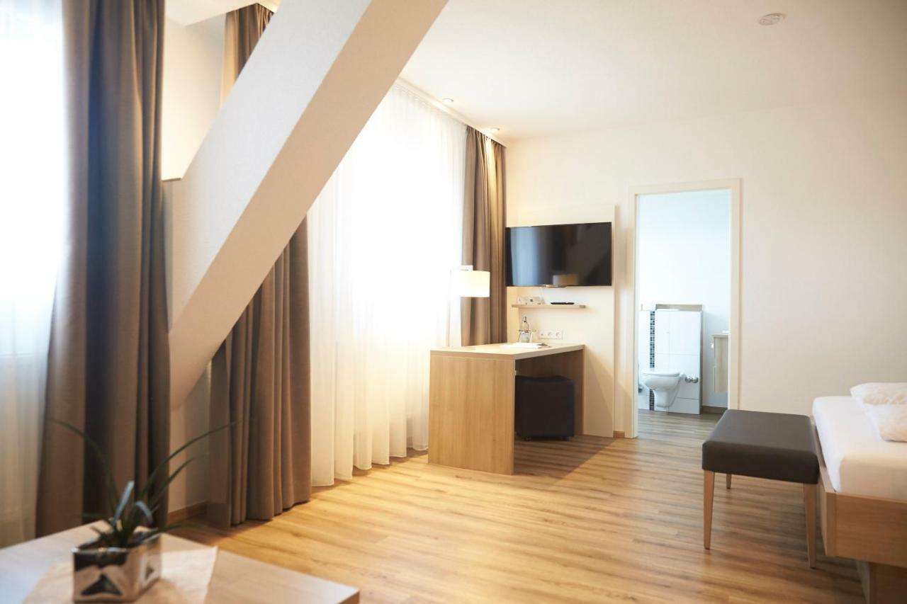 Flair Hotel Gruener Baum โดเนาเอชิงเงน ภายนอก รูปภาพ