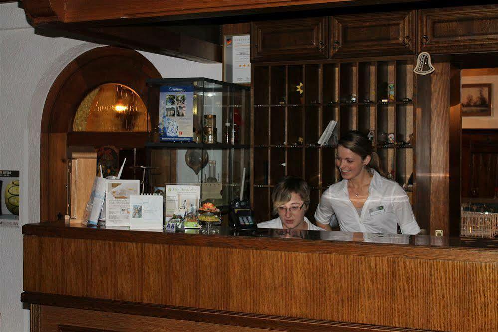 Flair Hotel Gruener Baum โดเนาเอชิงเงน ภายนอก รูปภาพ